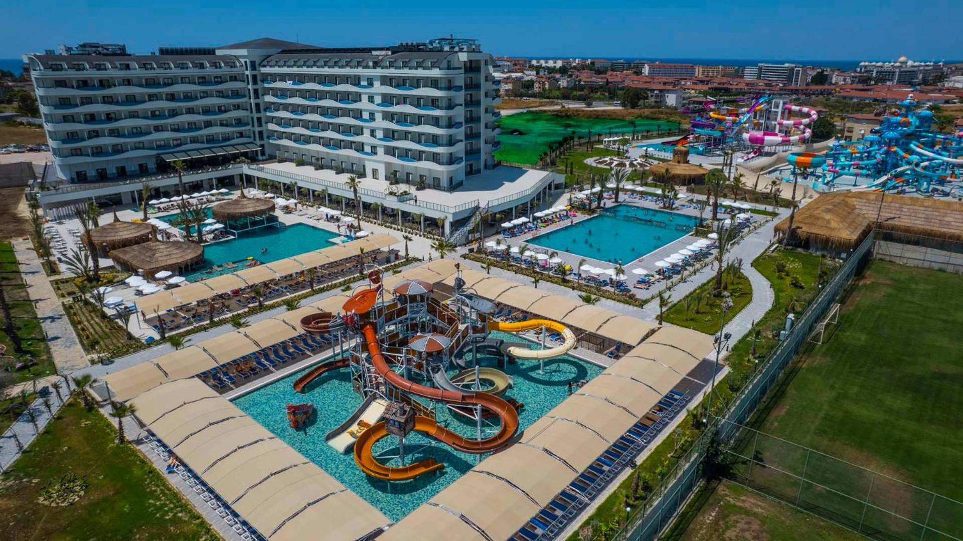 Dream Water World Hotel Side Exterior foto